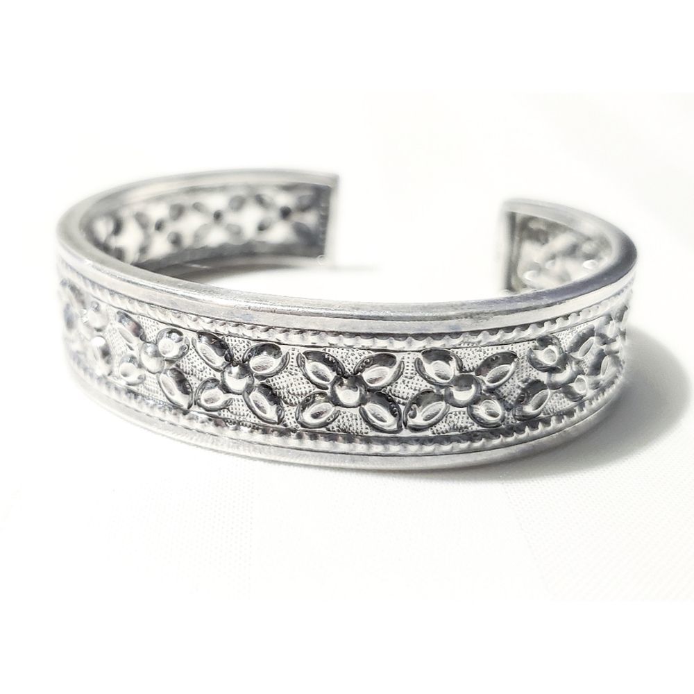 Vintage 925 Sterling Silver Flower embossed Art Deco Cuff Bangle 30 gram - Picture 3 of 13